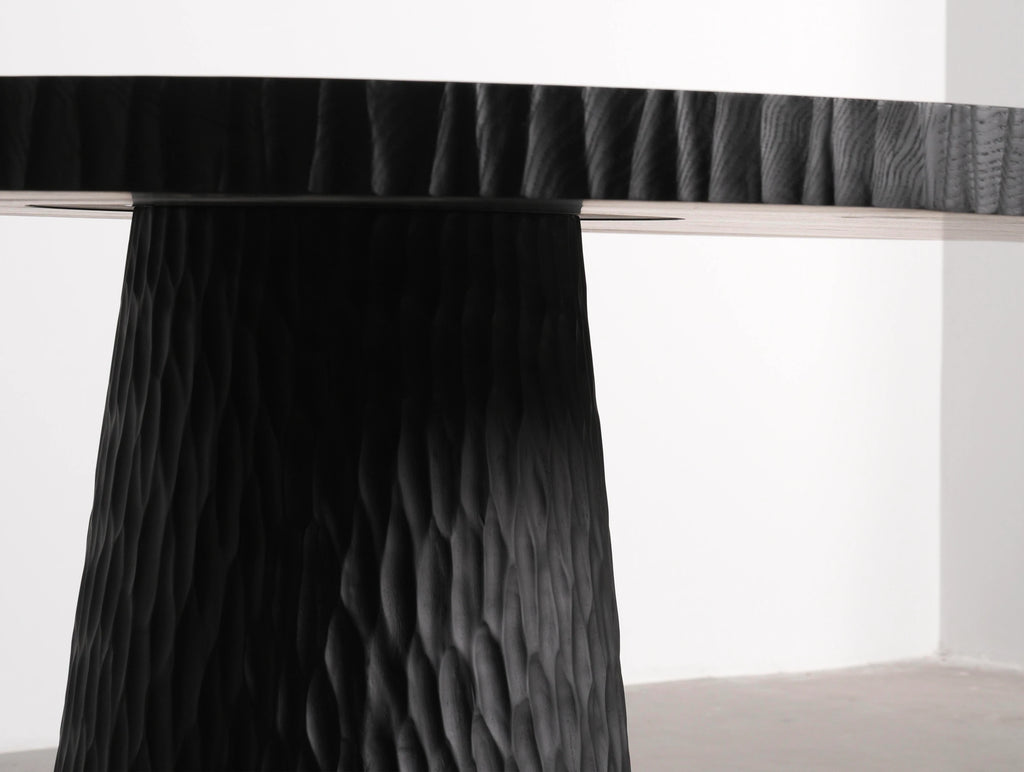 Moron Dining Table