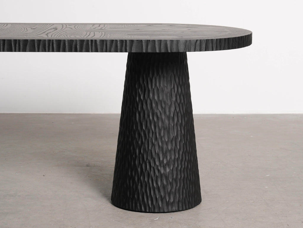 Moron Dining Table