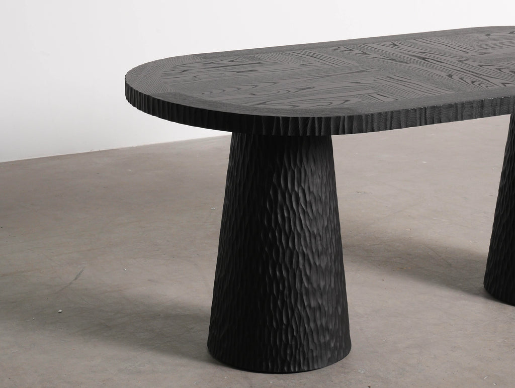 Moron Dining Table