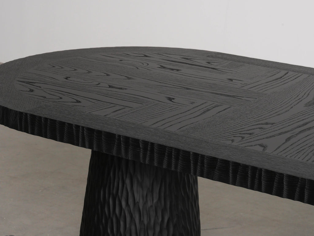 Moron Dining Table