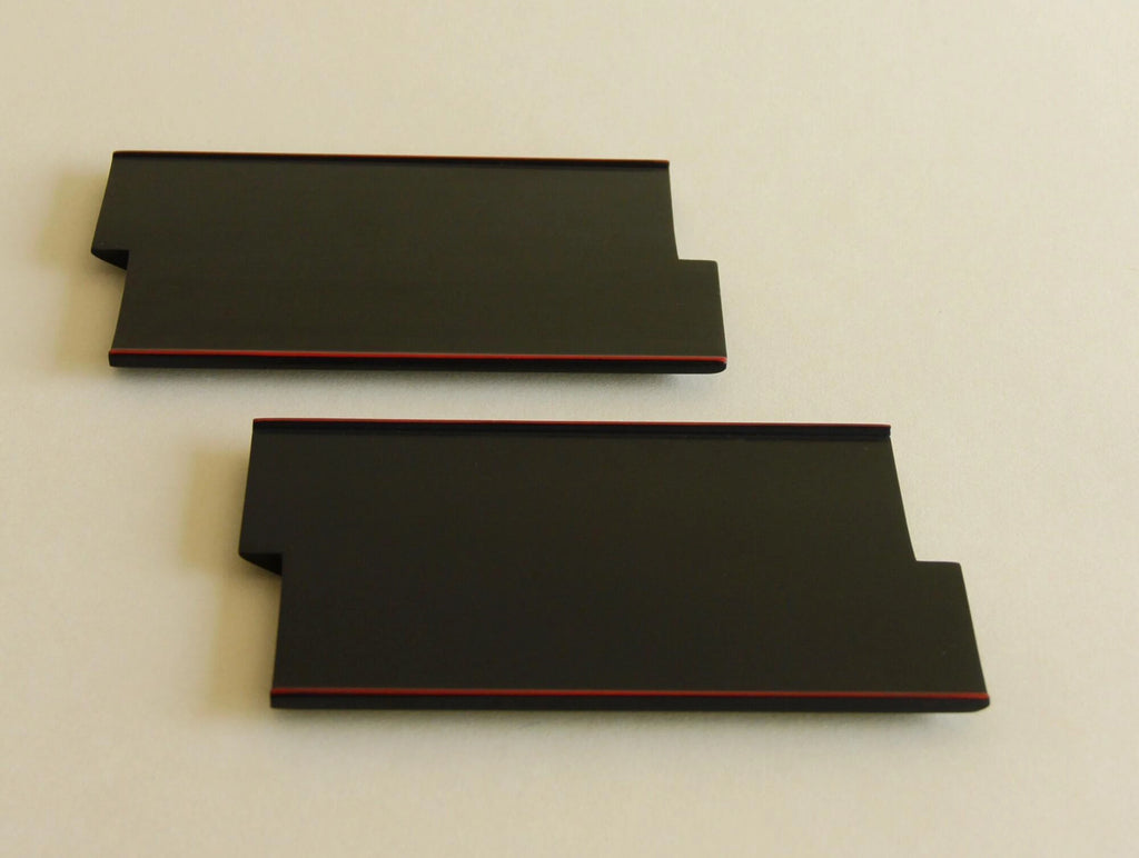 Heian Zohiko geometric lacquer tray, three-quarter view