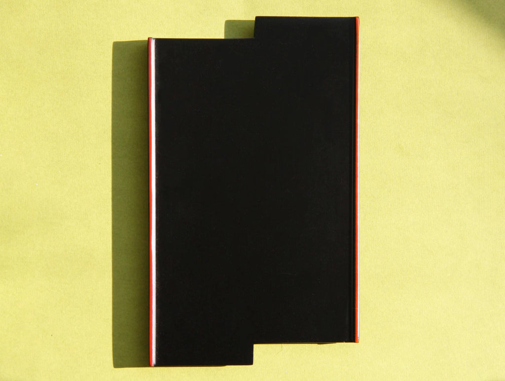 Heian Zohiko geometric lacquer tray, base detail