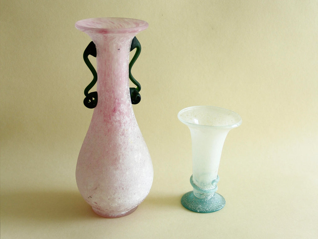 Scavo art glass vase, surface detail