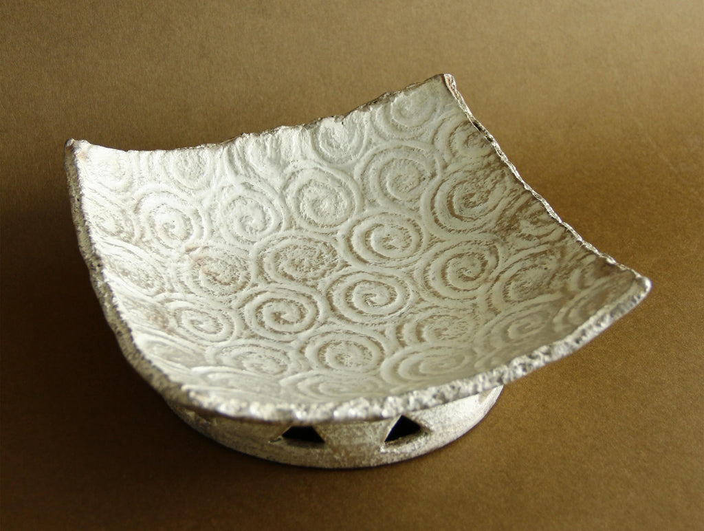Silver-finish square footed tray, front view